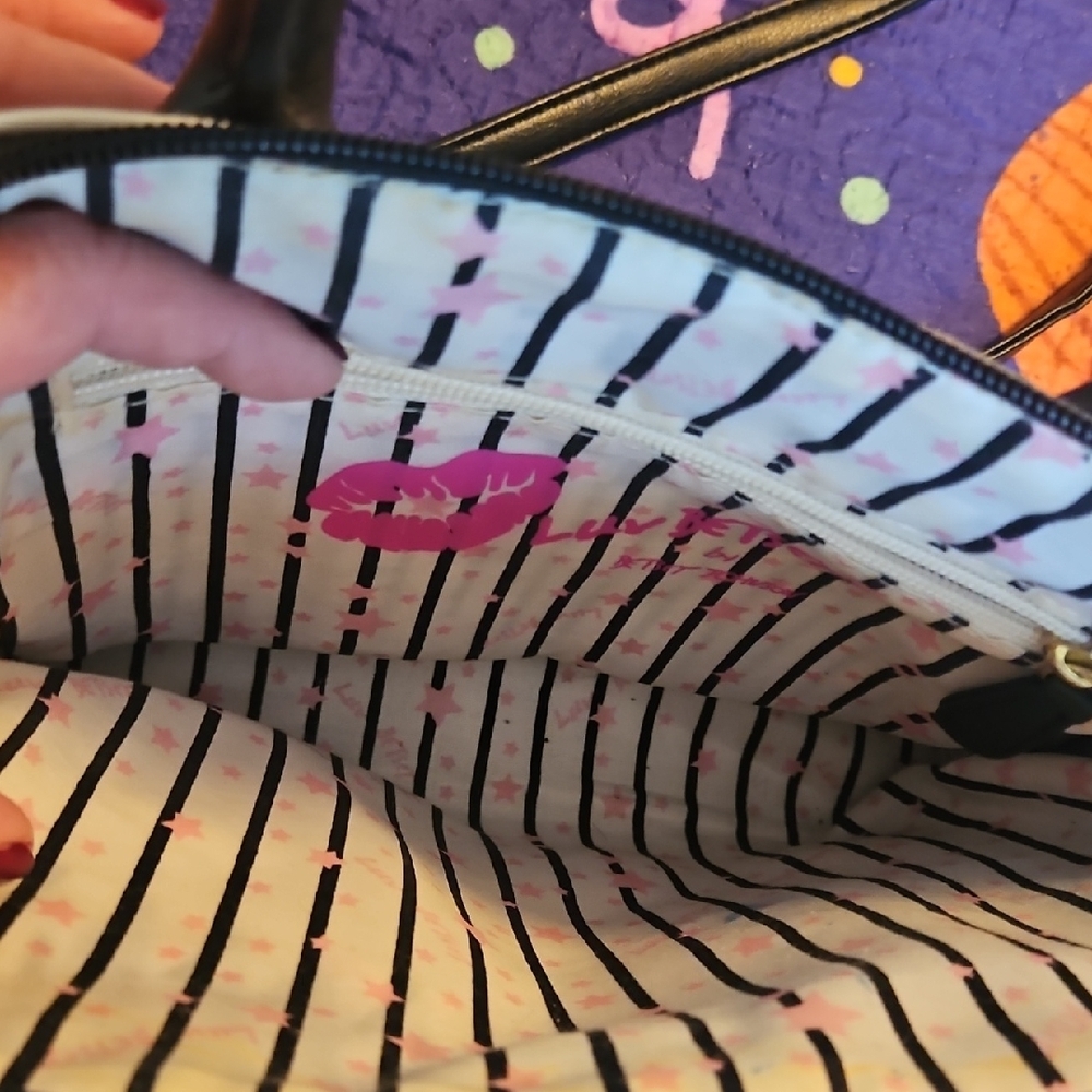 EUC Betsy Johnson Bag - Picture 5 of 7